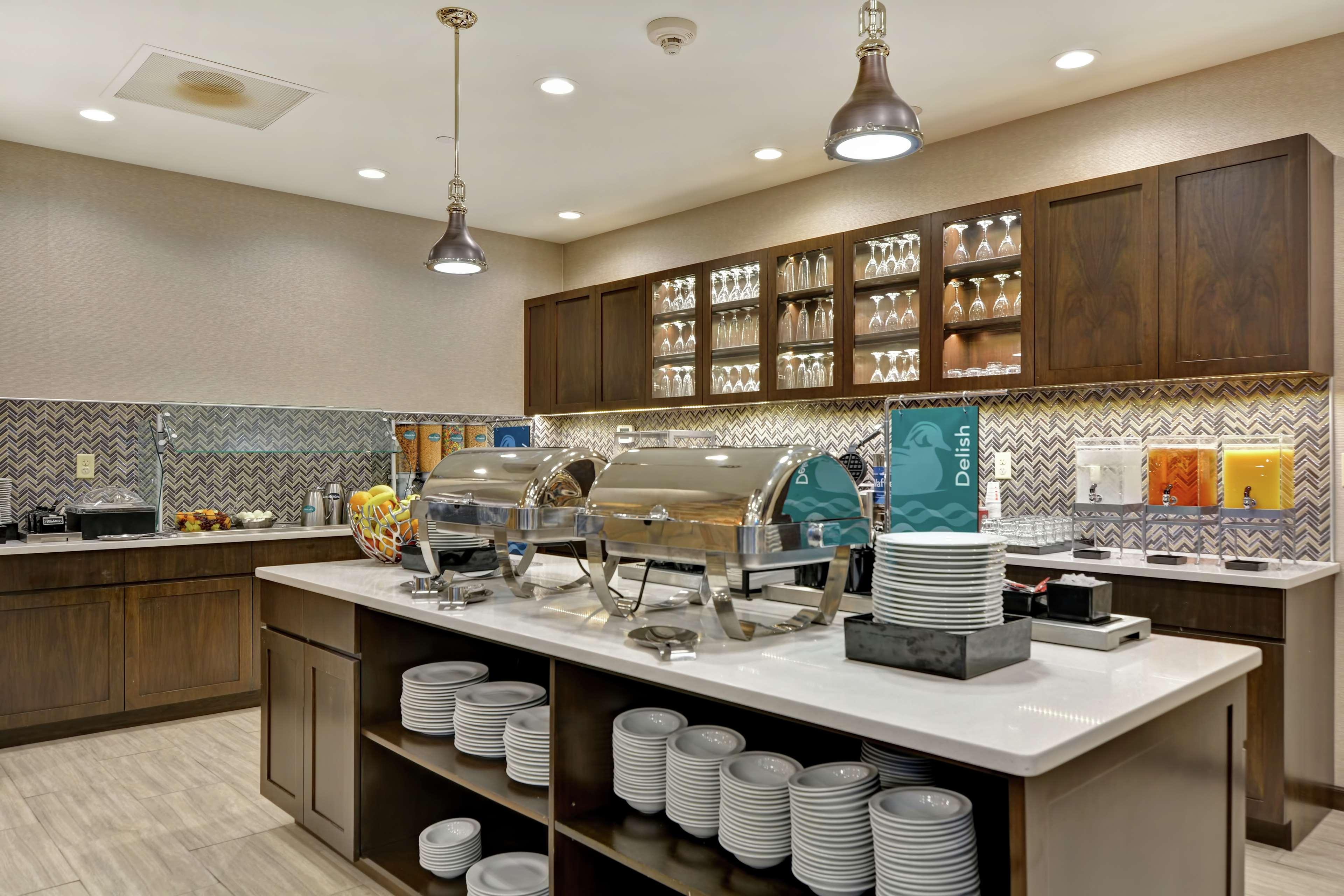 Homewood Suites By Hilton Пъкипсий Екстериор снимка