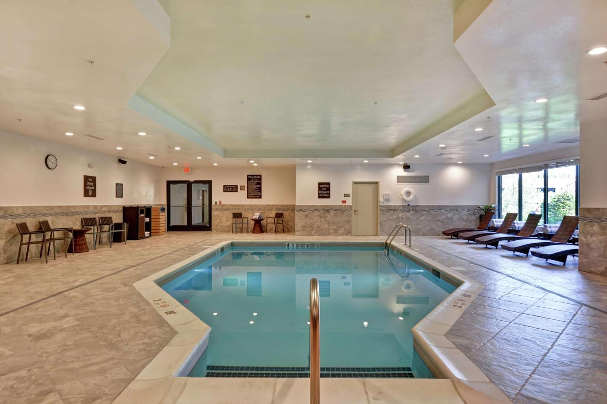 Homewood Suites By Hilton Пъкипсий Екстериор снимка