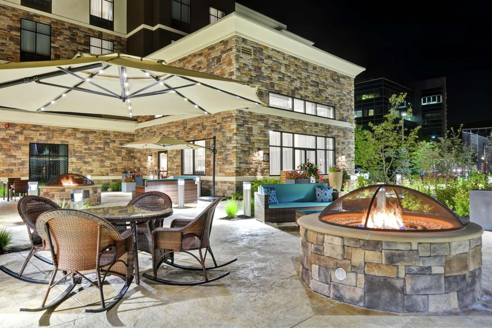 Homewood Suites By Hilton Пъкипсий Екстериор снимка